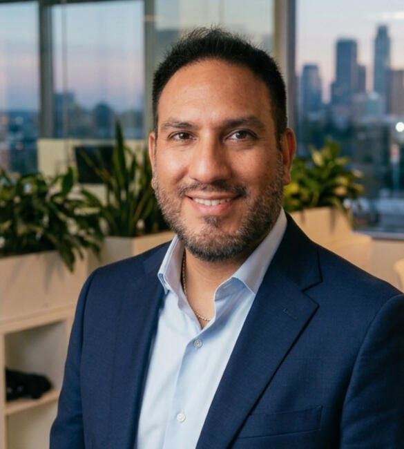 Estrategia, Innovación y Formación para Profesionales y Empresas que Quieren Avanzar con Dirección Gilmer Hernández Consultor Internacional en Gestión Empresarial, Emprendimiento y Formación Profesional